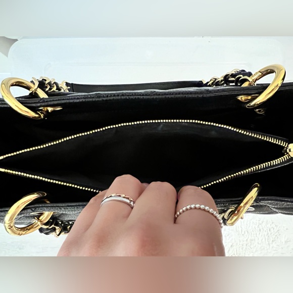 Chanel Shopper Tote - Picture 6 of 11